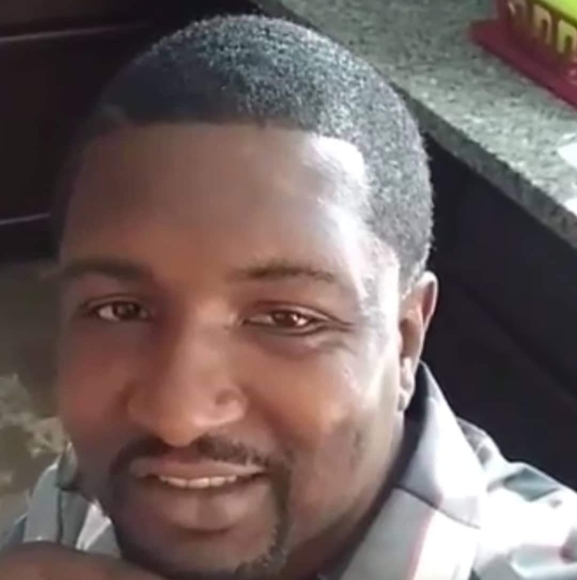 Meet your Posher, Tiki - Picture 1 of 1